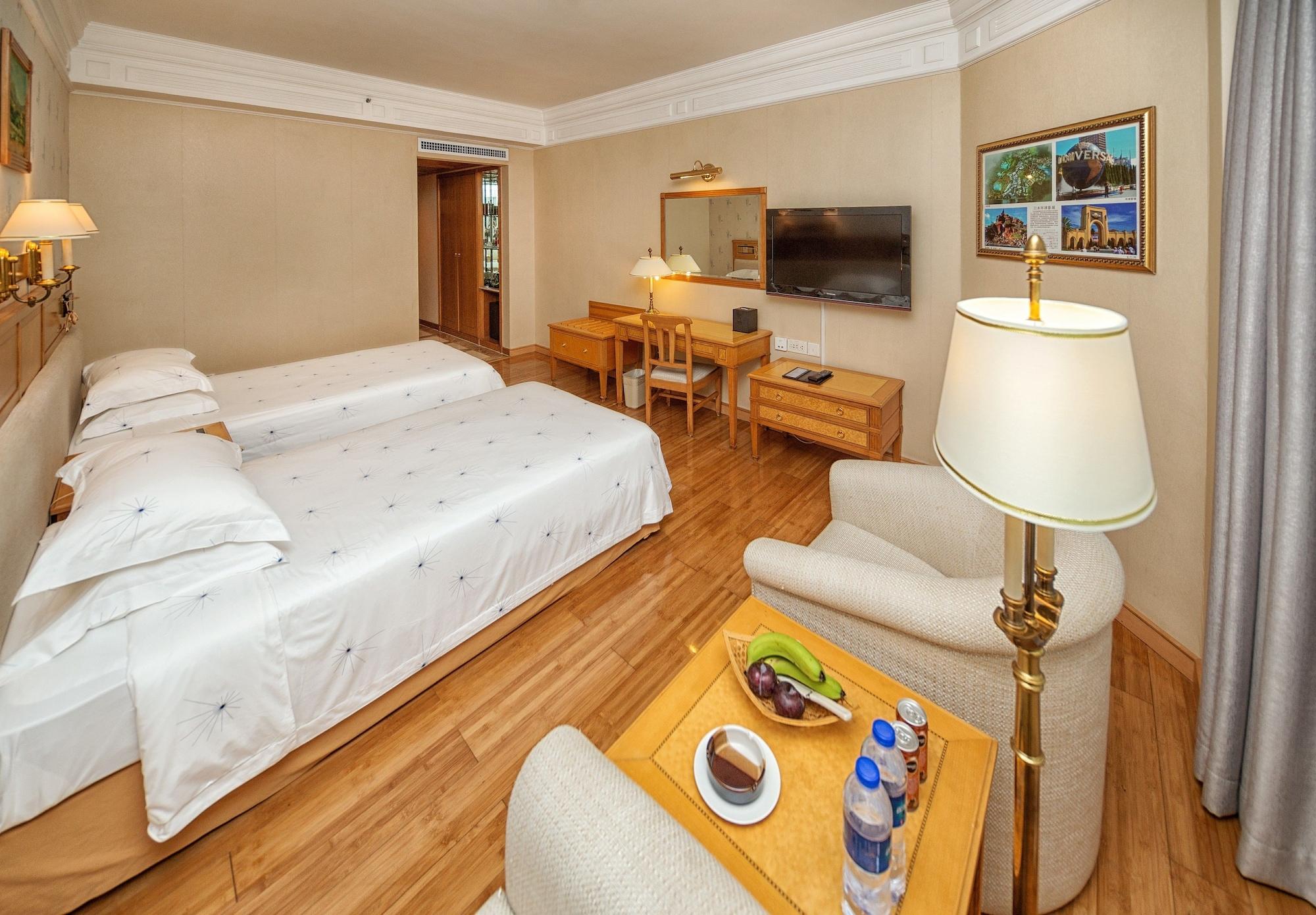 Hotel Silverland Дунгуань Экстерьер фото