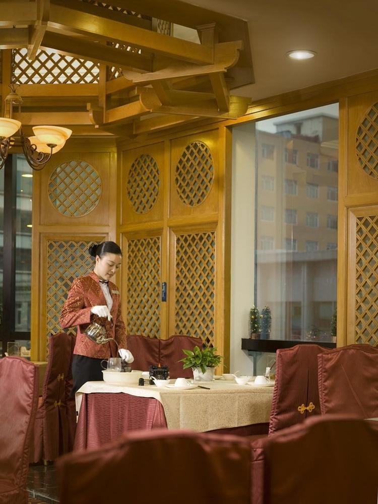 Hotel Silverland Дунгуань Экстерьер фото