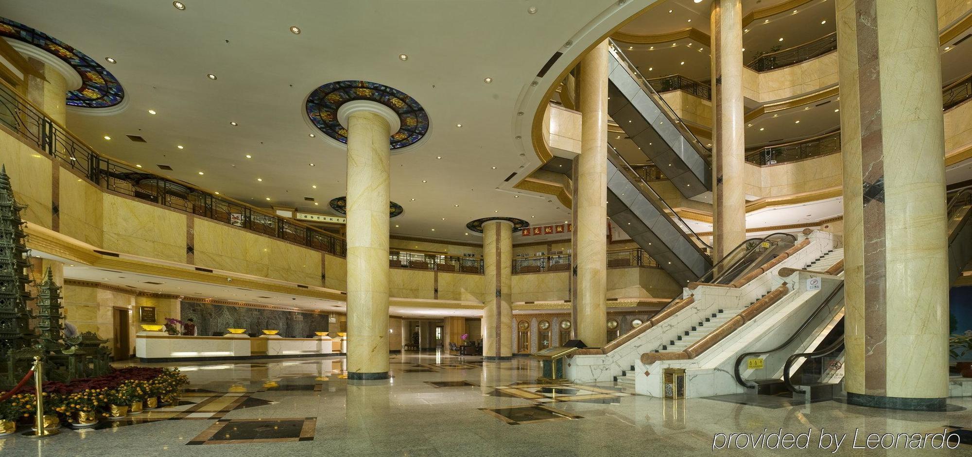 Hotel Silverland Дунгуань Экстерьер фото